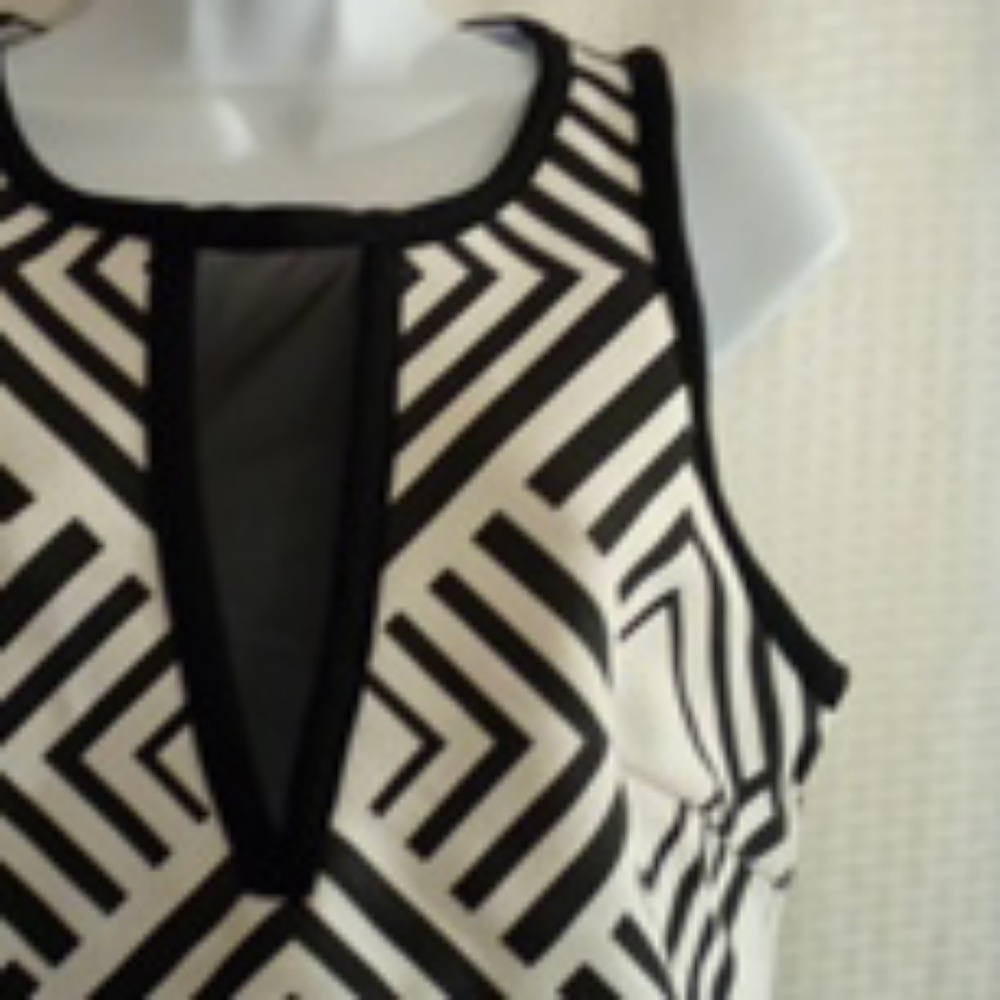 2B(bebe) - Picture 3 of 6